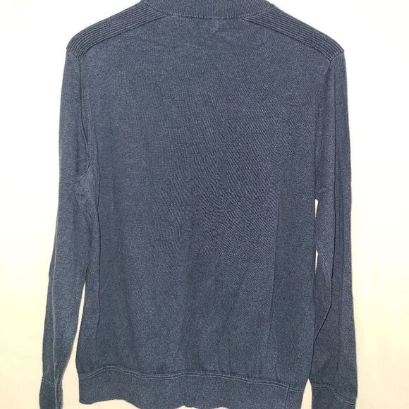 Banana Republic Long Sleeve Sweater - Picture 2 of 3